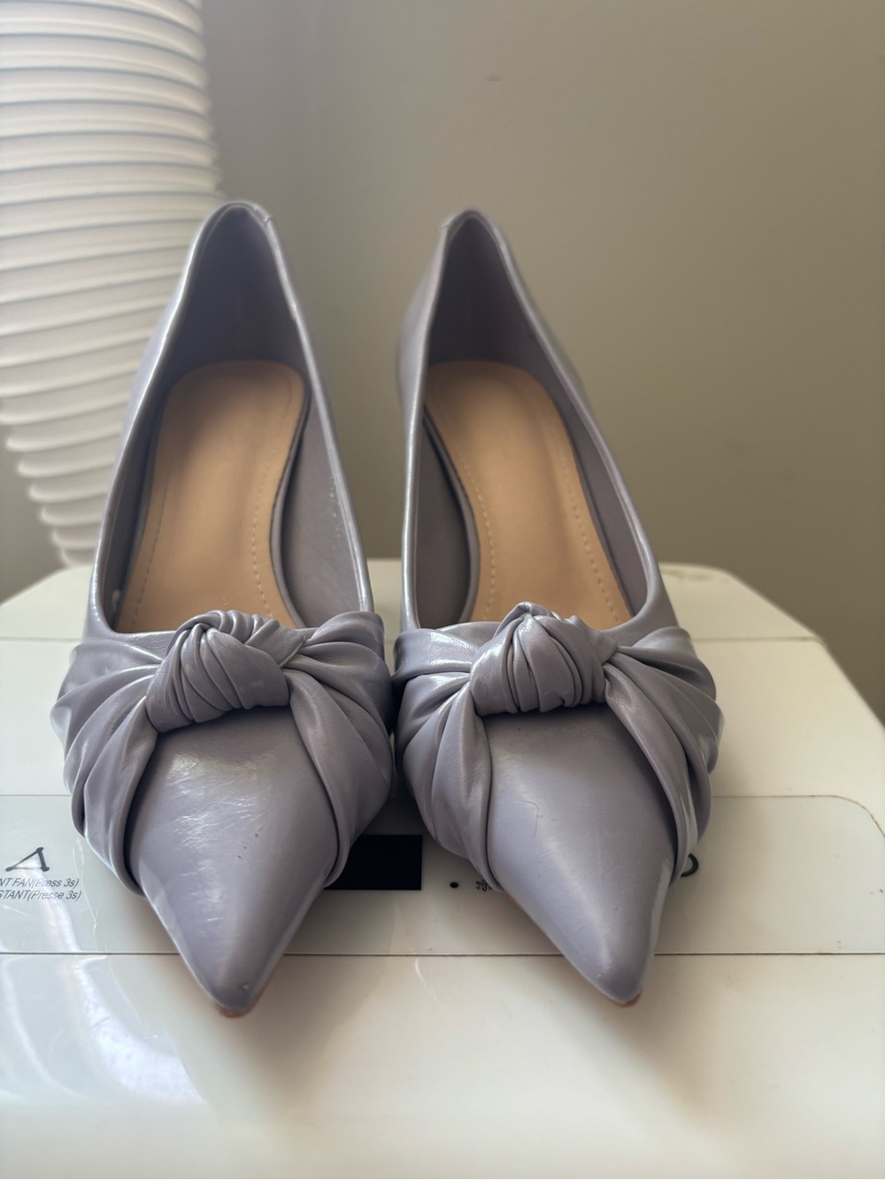 Women's Pointed Toe Knot Heels in Light Lavender